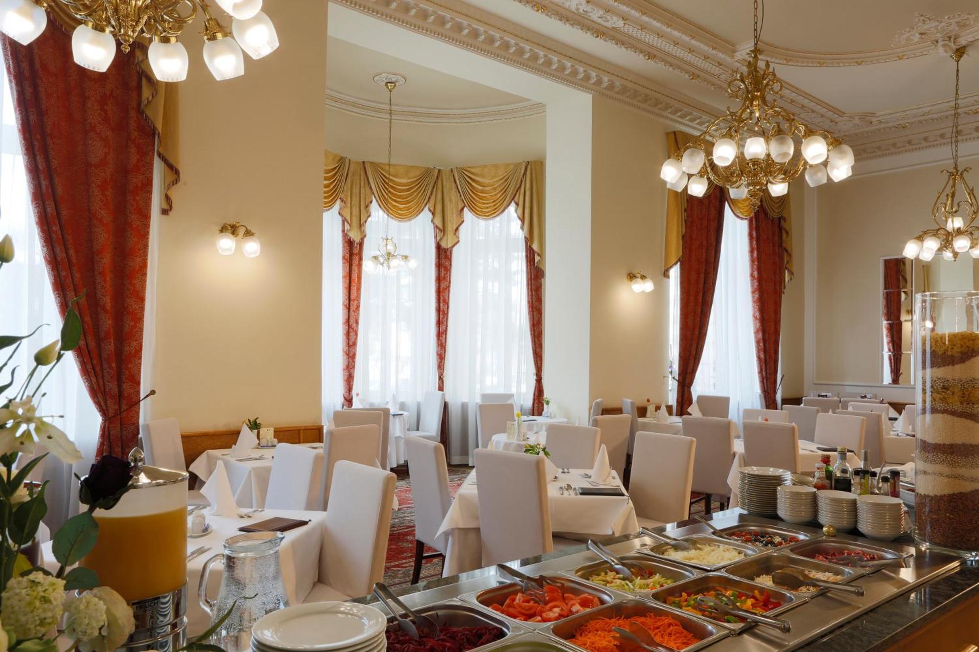 Hotel Vila Livia Karlovy Vary Eksteriør bilde